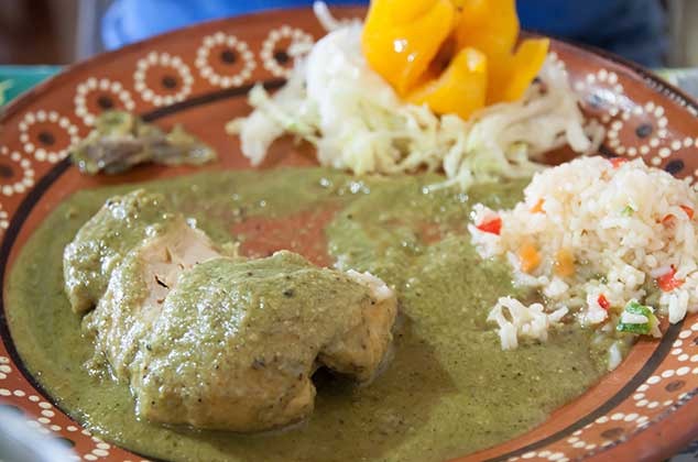 5 guisados con salsa verde
