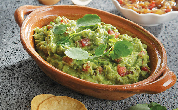 Guacamole-con-papalo-quelite