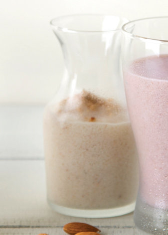 batido de almendras, avena y miel