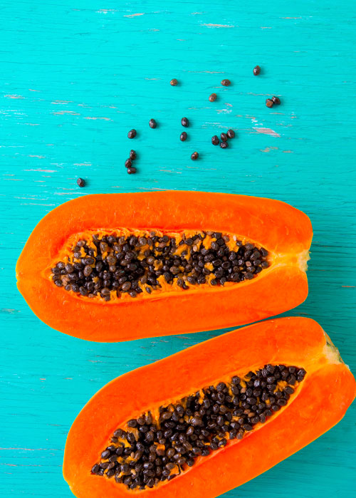 alimentos que alivian el malestar estomacal: papaya