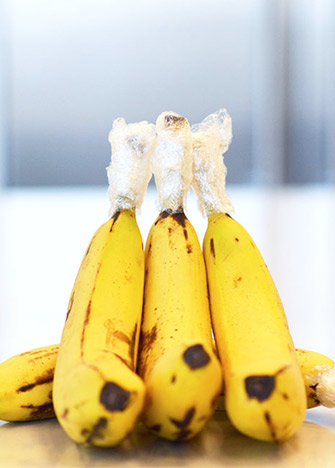 Cómo conservar los plátanos por más tiempo con plástico