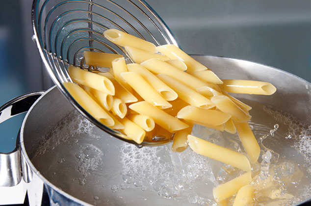 8 errores al cocinar pasta que debes evitar cometer