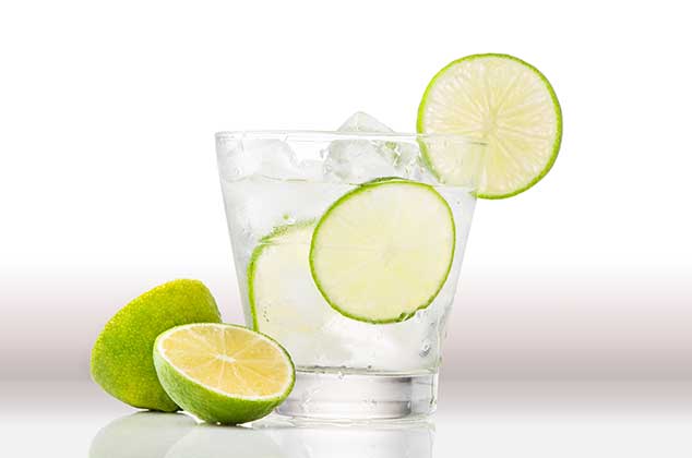 Beneficios de tomar agua con limón para adelgazar 1