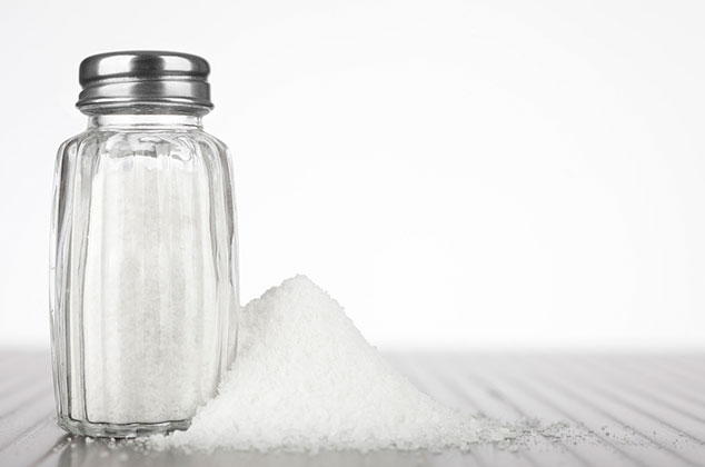 Remedios naturales para los moretones: sal