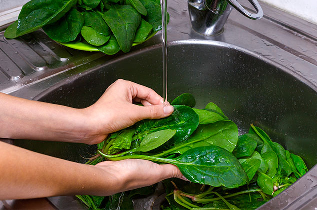 Aprende cómo cocinar espinacas correctamente