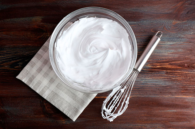 Cómo hacer crema batida sin crema para batir