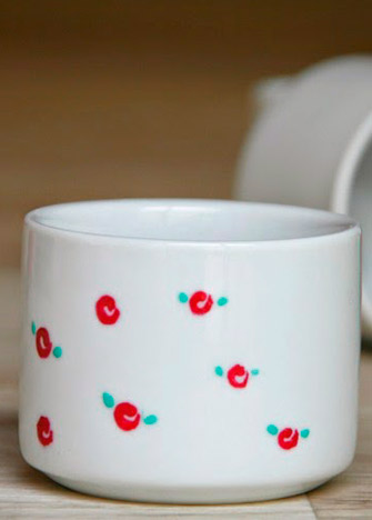 Ideas para decorar tazas con barniz de uñas