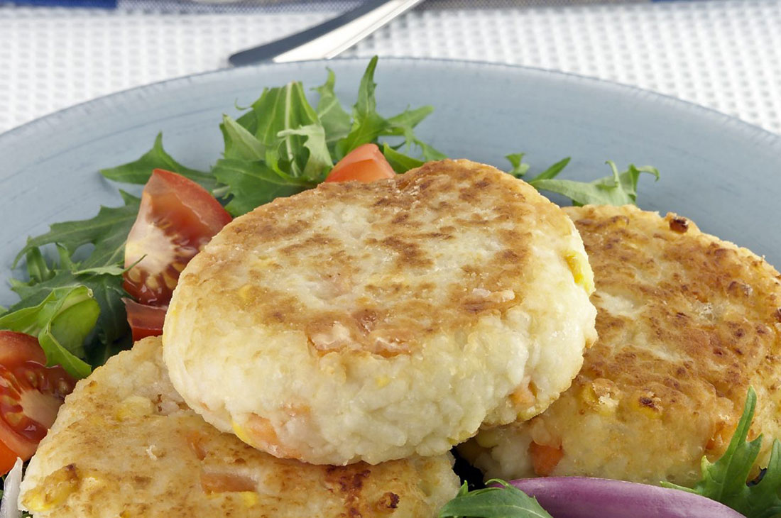 Tortitas de papa empanizadas con harina