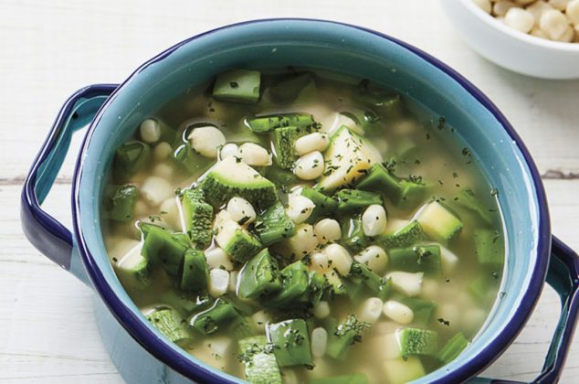 Sopa de nopales, calabaza y granos de elote | Cocina Vital