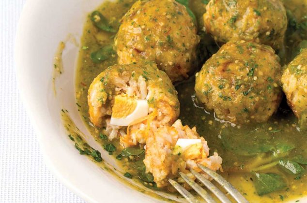 Albóndigas de avena en salsa verde