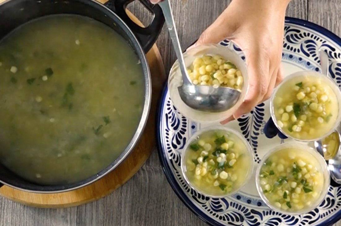 Esquites caldosos caseros