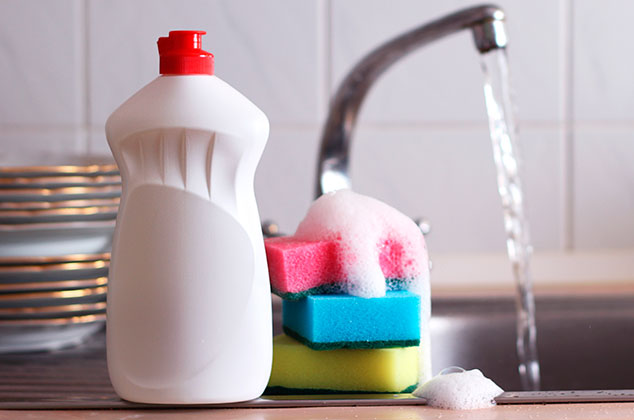 Haz tu propio jabón líquido lavatrastes casero y ecológico