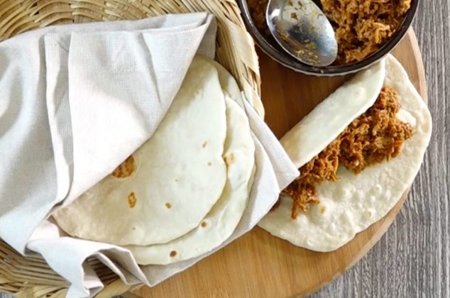 Tortillas de harina suavecitas caseras a mano