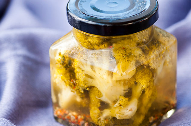 Receta de Conserva de Brócoli, coliflor y zanahoria a la vinagreta o escabeche | Receta