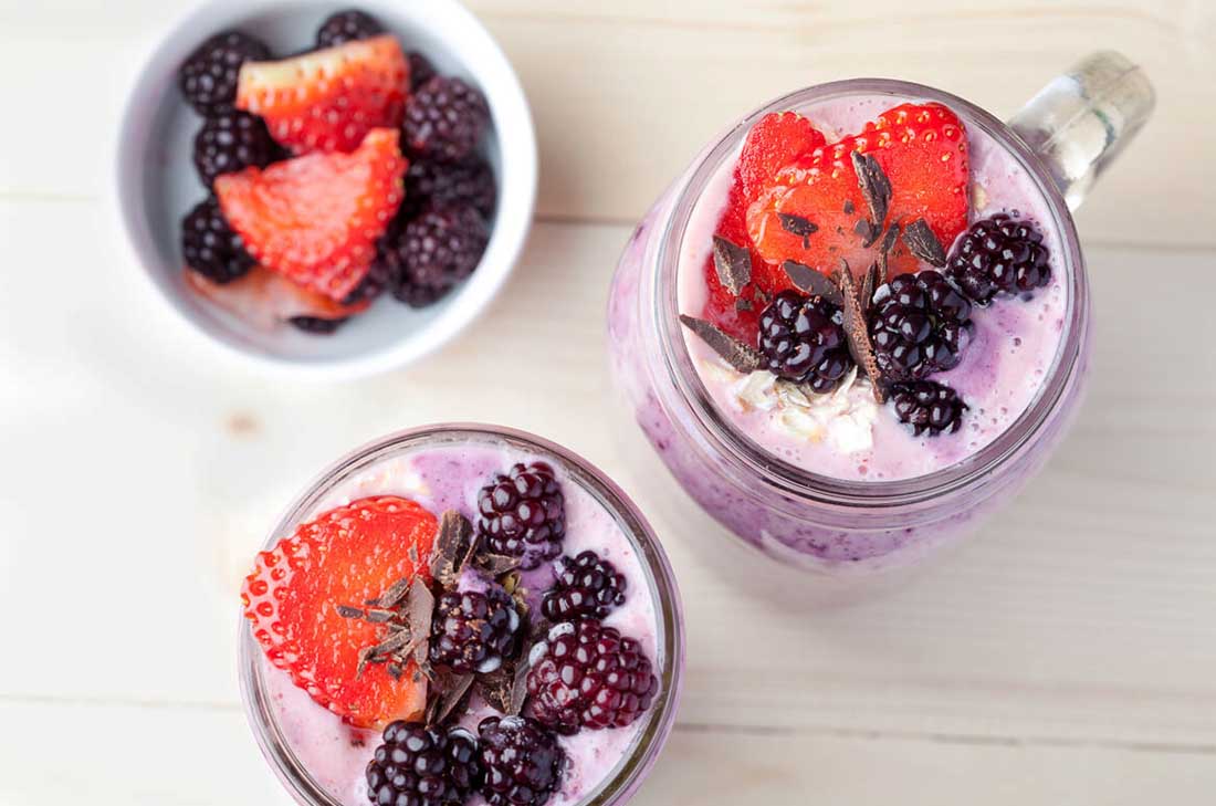 Licuado de frutos rojos con avena