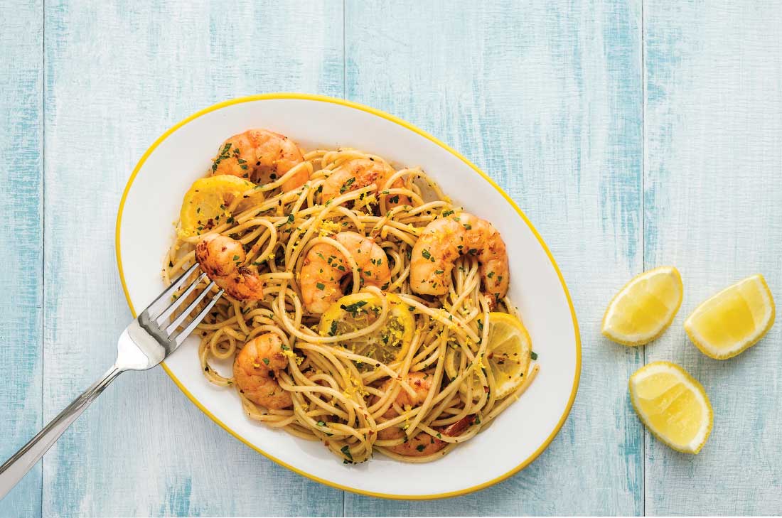 Receta de Espagueti con camarones, crema y chipotle