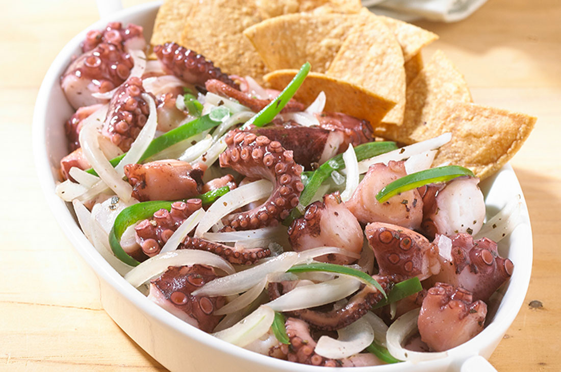 Pulpo encebollado