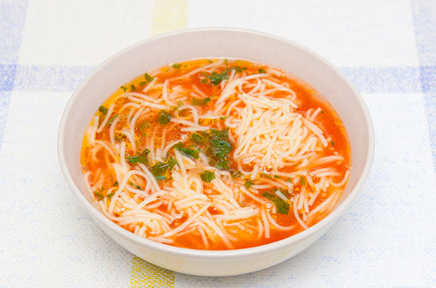 Cómo se hace una Sopa aguada de fideos | Cocina Vital