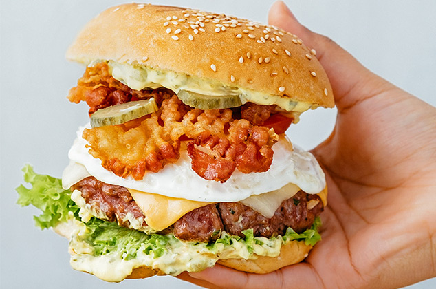 Hamburguesa pecaminosa para romper la dieta