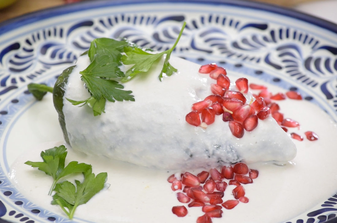 Cómo preparar Chiles en nogada - Receta fácil auténtica mexicana