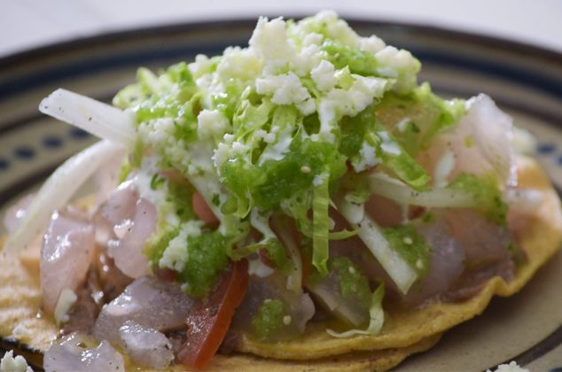 Cómo se prepara la Pata de res precocida para tostadas mexicanas