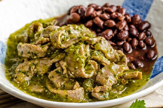 Receta de Bisteces en salsa verde