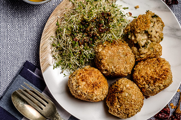 Albóndigas de arroz integral y manzana