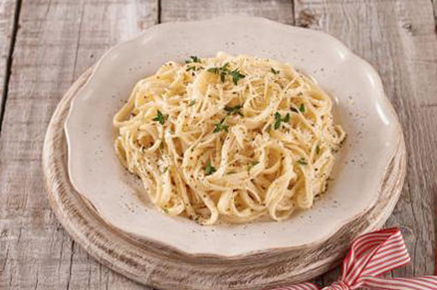Receta fácil de Fetuccini Alfredo casero