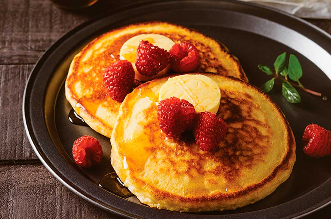 Hotcakes con mantequilla de miel maple