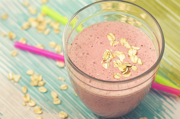 Licuado de fresa y avena: Nutritivo desayuno en 5 minutos