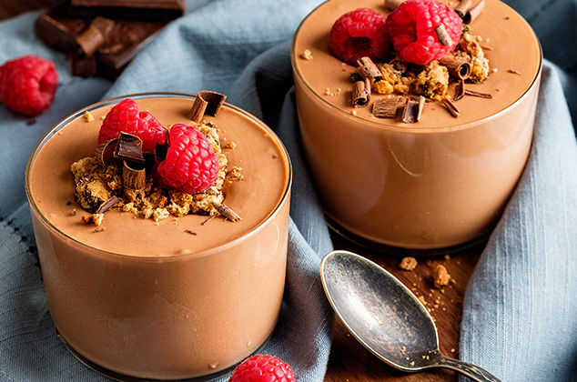 Cómo hacer la receta de mousse de chocolate y galleta fácil sin horno