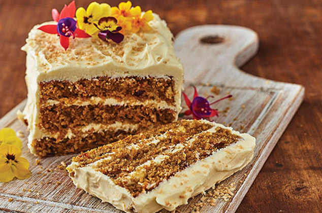 Pastel de zanahoria con betún de queso