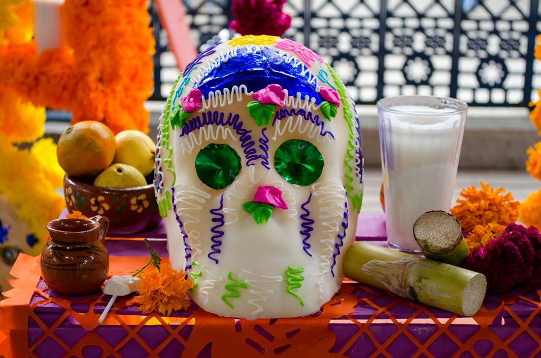 Cómo hacer una ofrenda de Día de Muertos y su significado