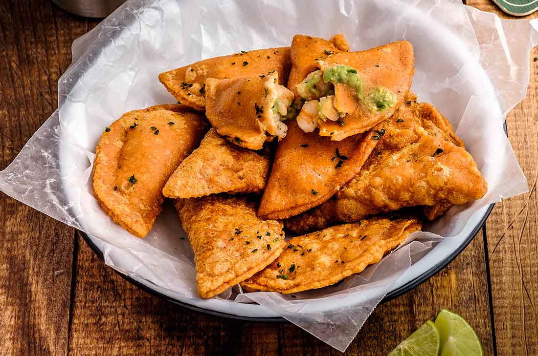 Quesadillas rojas de camarón