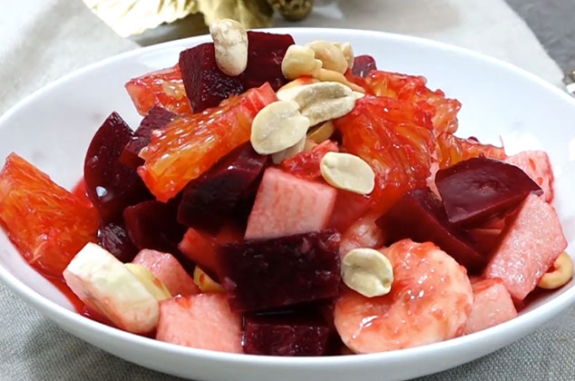 Receta de Ensalada de betabel y jícama navideña tradicional