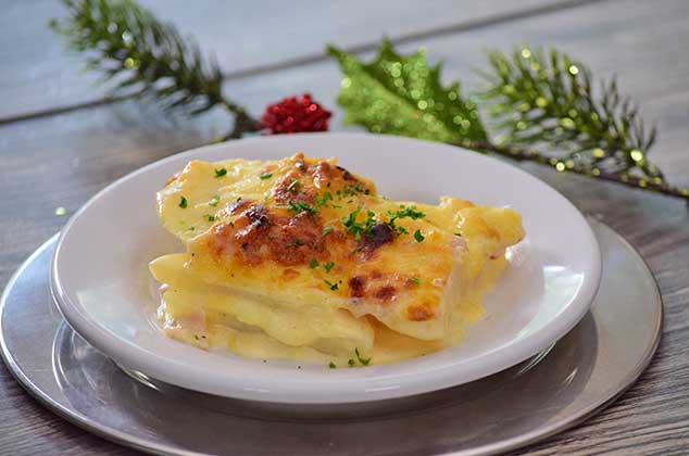 papas al horno con queso mozarella y amarillo. Recetas navideñas.