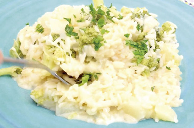 Arroz con queso y brócoli