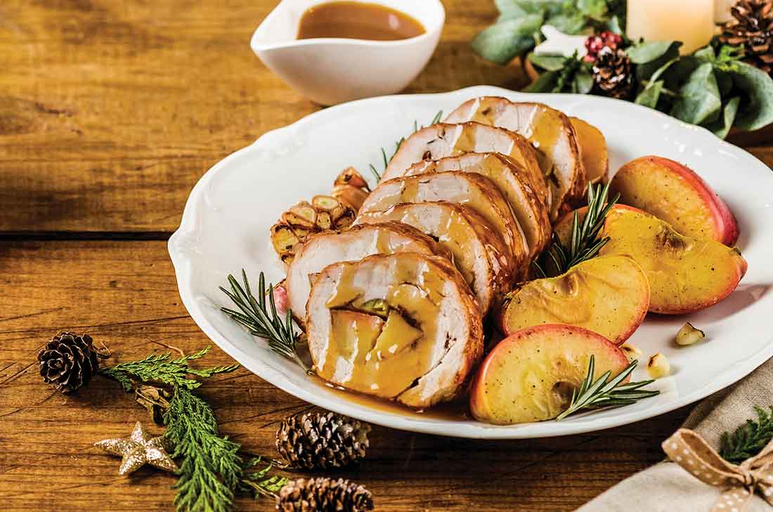 Si quieres sorprender a tu familia o amigos en la cena navideña prepara este lomo relleno de manzana, no necesitarás ser un experto en la cocina.