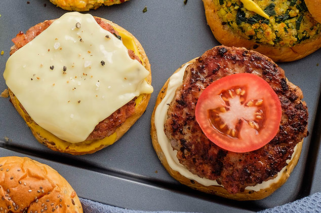 Cómo preparar Carne molida con tocino para hamburguesas