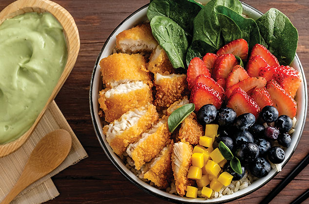 Receta de Bowl de Arroz integral con pescado tilapia, mango, blueberries y fresas