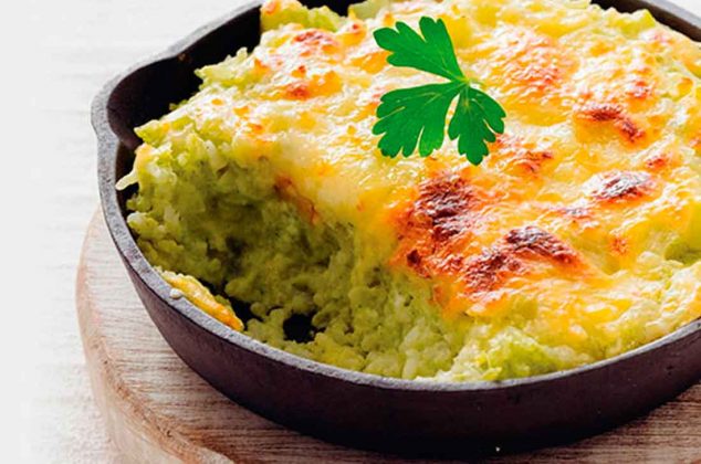 Existen muchas preparaciones de este platillo, pero, ¿Ya conoces esta receta de arroz al horno? Seguro que no, mira cómo hacerlo, aquí.