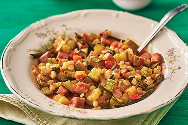 Calabacitas con carne de puerco, elote y rajas de poblano | Receta