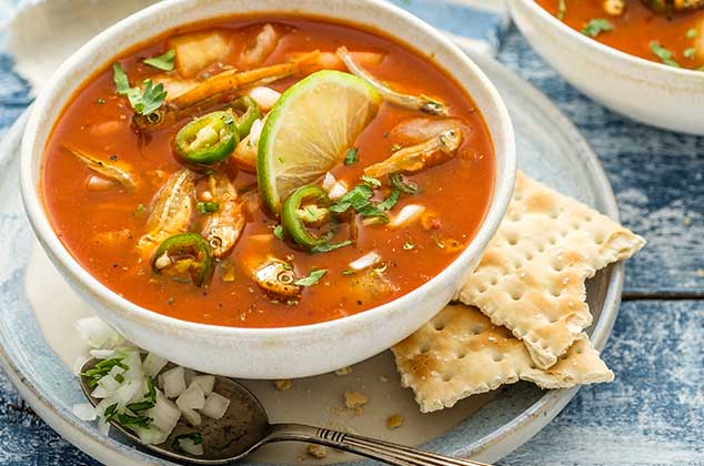 Caldo de charales estilo Michoacán