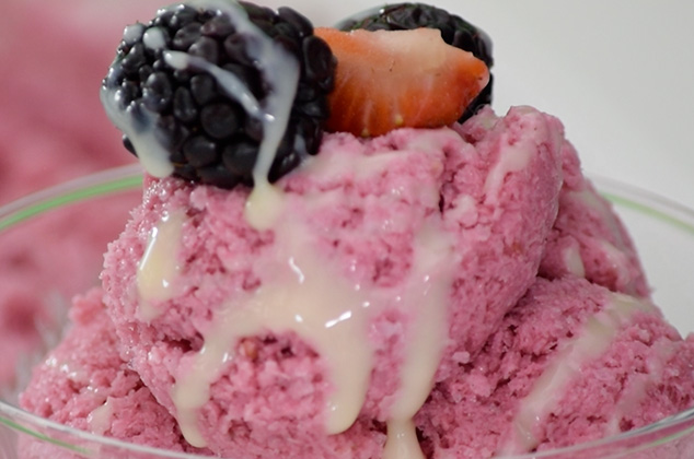 Receta de Helado de yogurt y frutos rojos