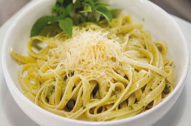 Receta original de pasta al pesto | Cómo hacer una pasta perfecta