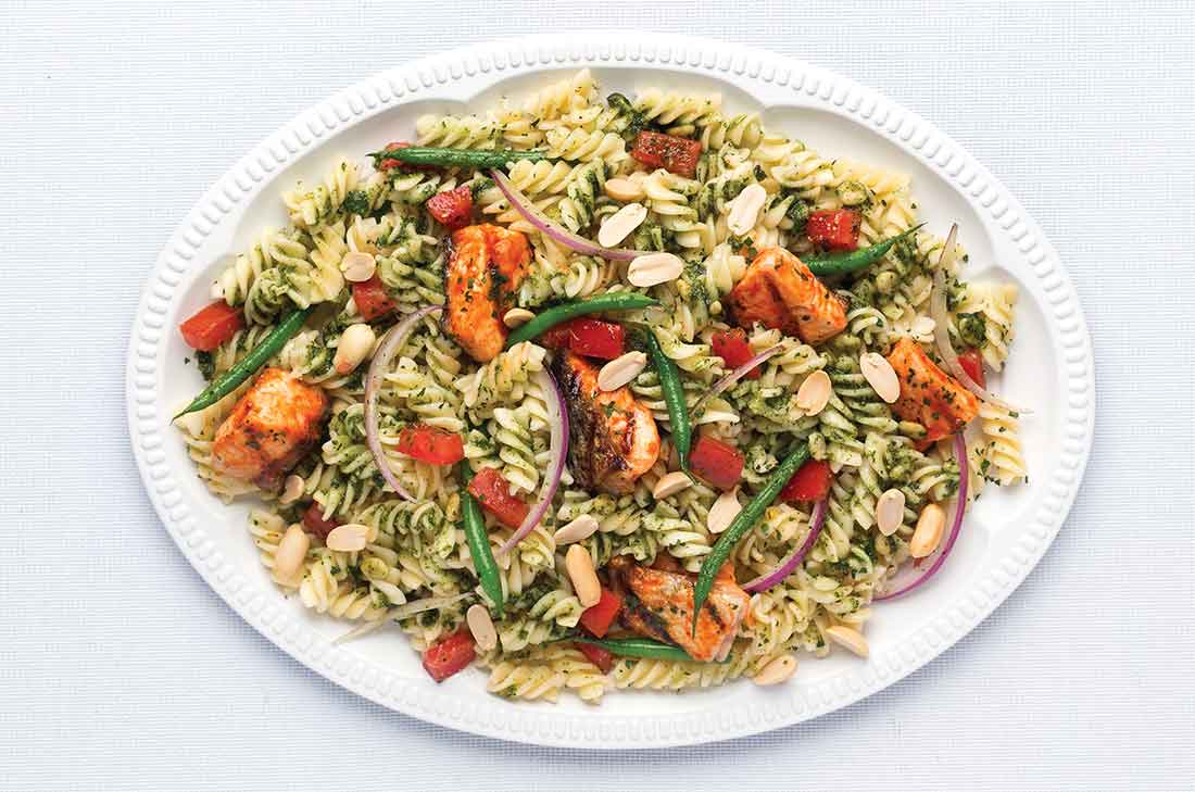 Pasta con salmón enchipotlado