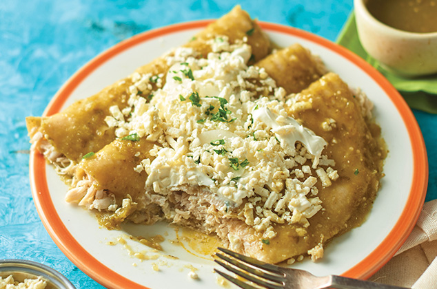 Enchiladas verdes mexicanas con pollo