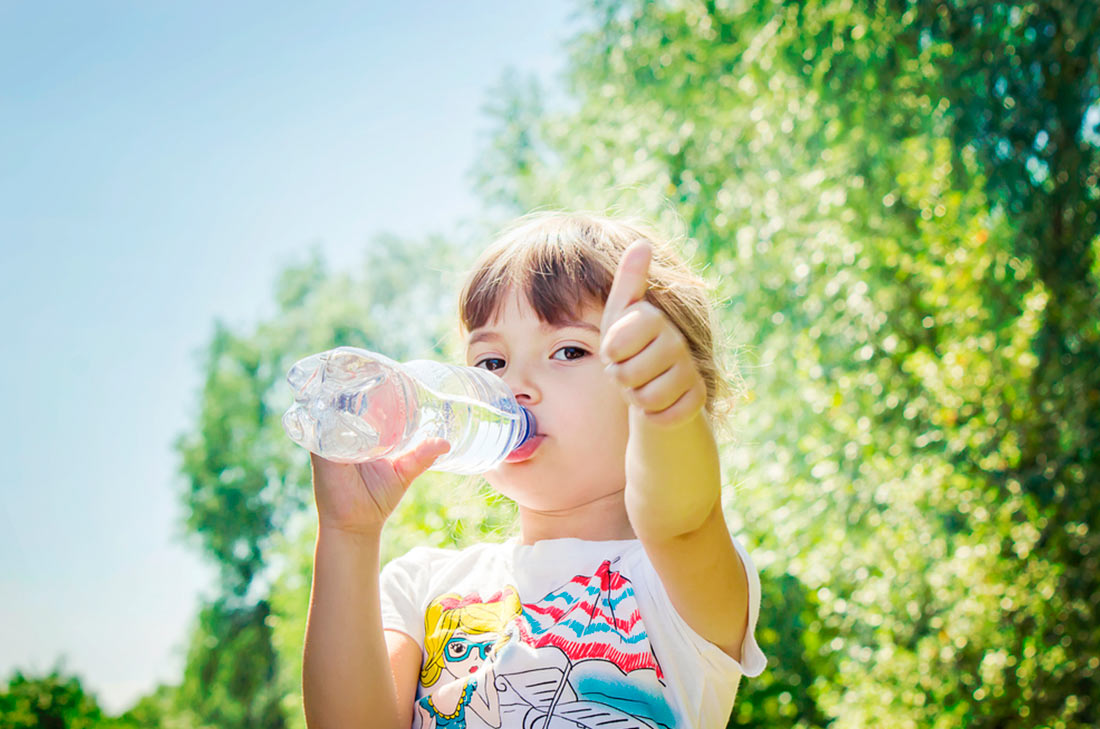 Cómo hacer que tu hijo prefiera agua en vez de refresco 0