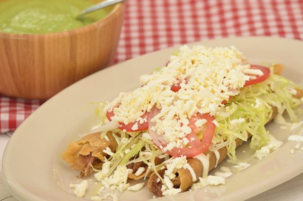 Mexikanische Flautas Mit Huhn — Rezepte Suchen