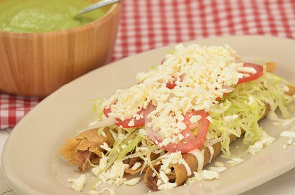 Mexikanische Flautas Mit Huhn — Rezepte Suchen